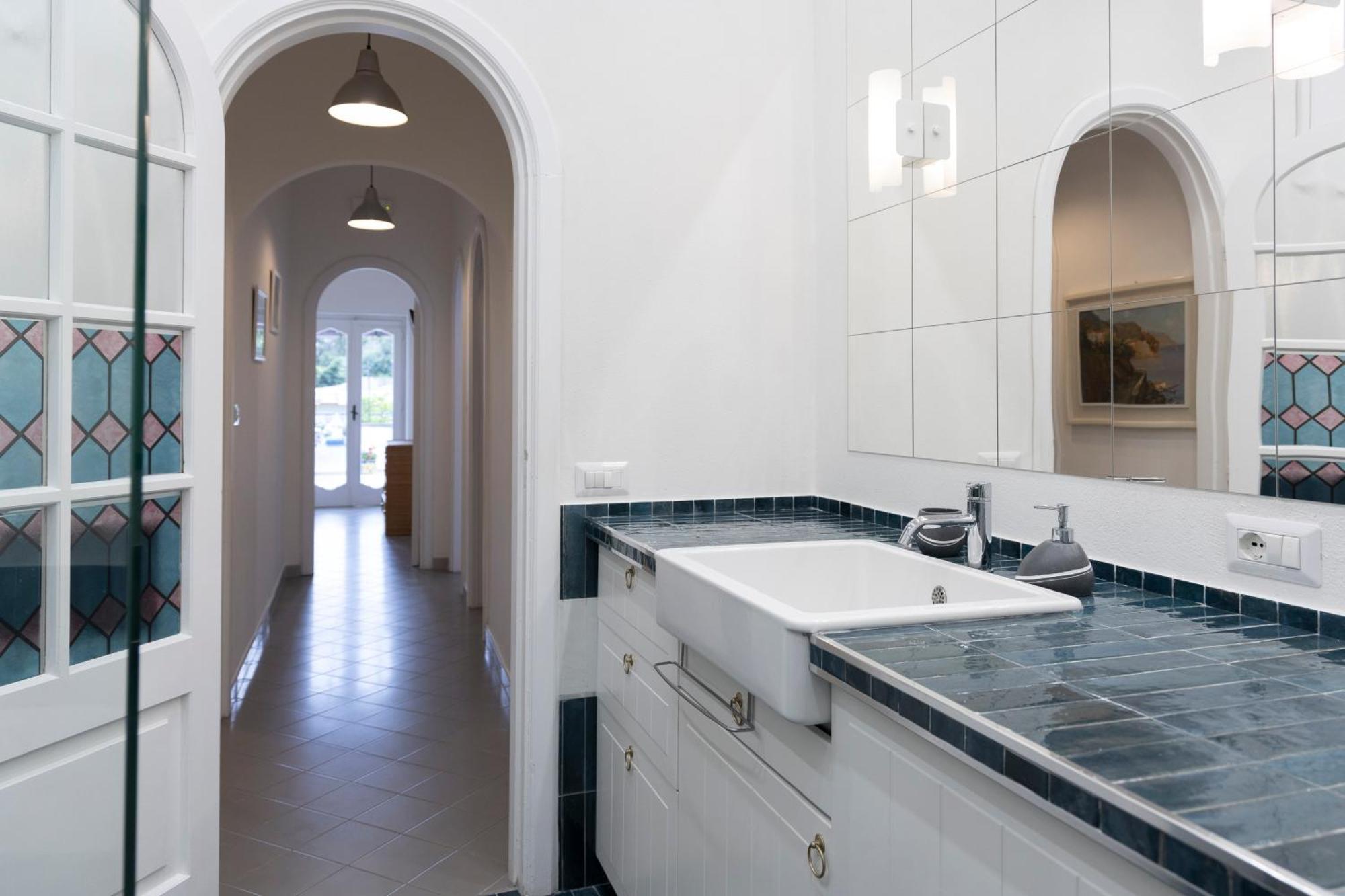 Casa Flavia Positano Center - 5 Minutes To Beach And 4 Air Conditioning エクステリア 写真