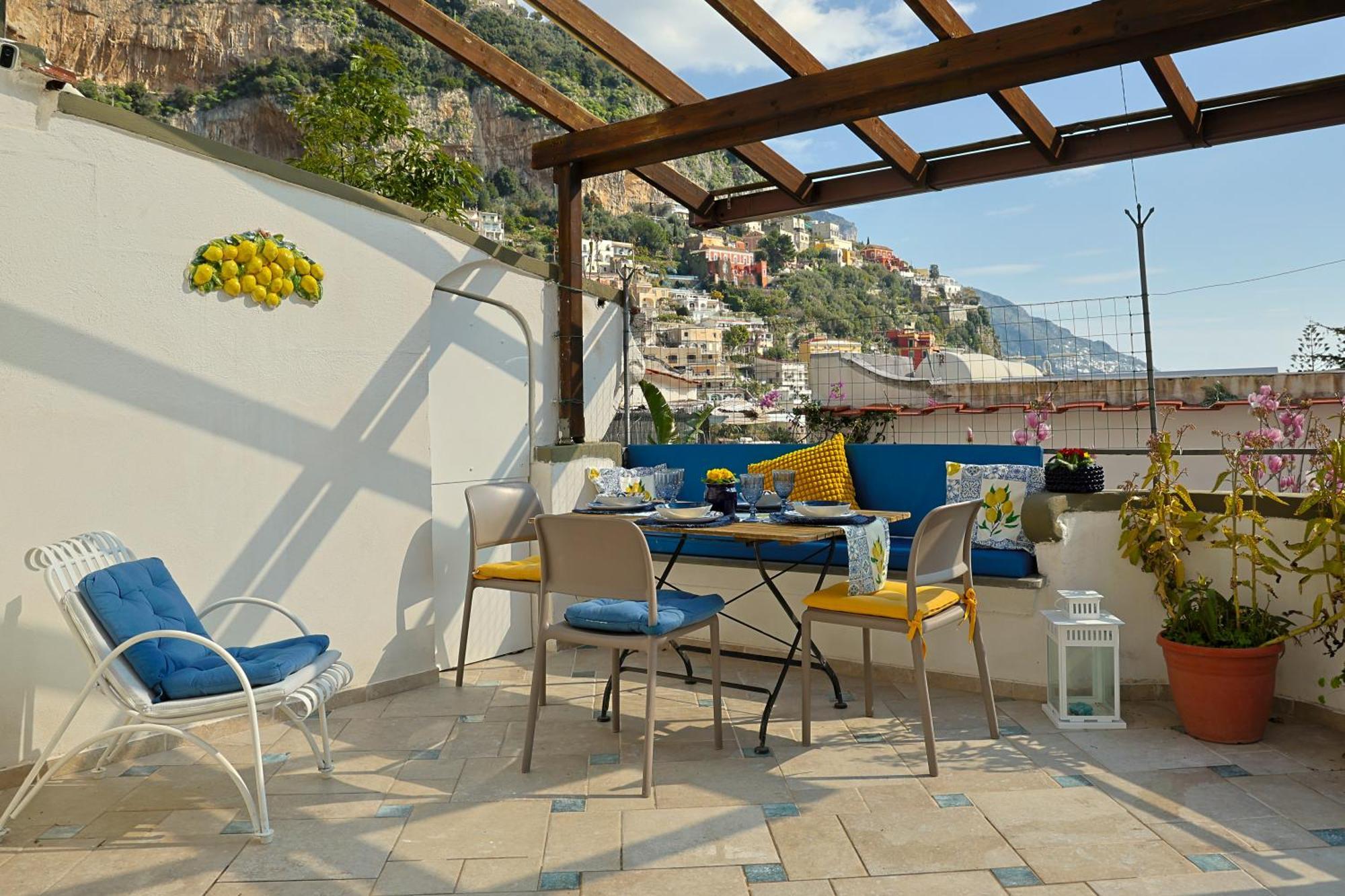 Casa Flavia Positano Center - 5 Minutes To Beach And 4 Air Conditioning エクステリア 写真